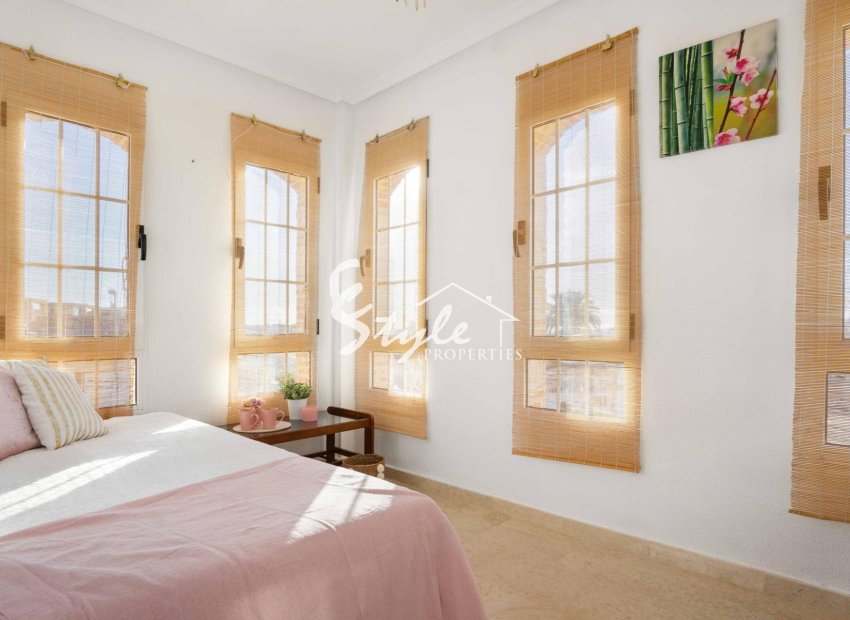 Reventa - Villa - Orihuela-Costa - Los Almendros-La Florida