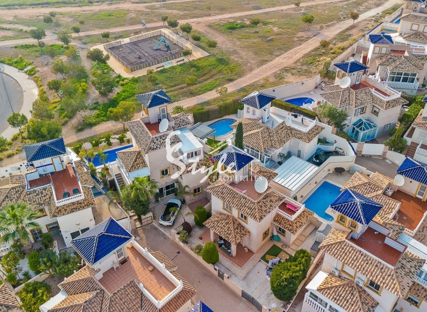 Reventa - Villa - Orihuela Costa  - Playa Flamenca