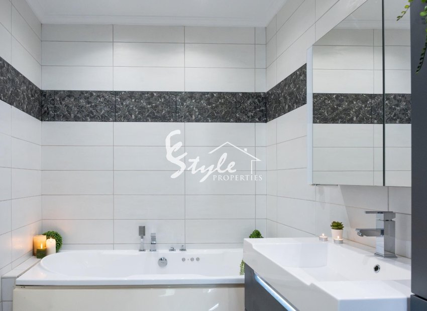 Reventa - Villa - Orihuela-Costa - Playa Flamenca