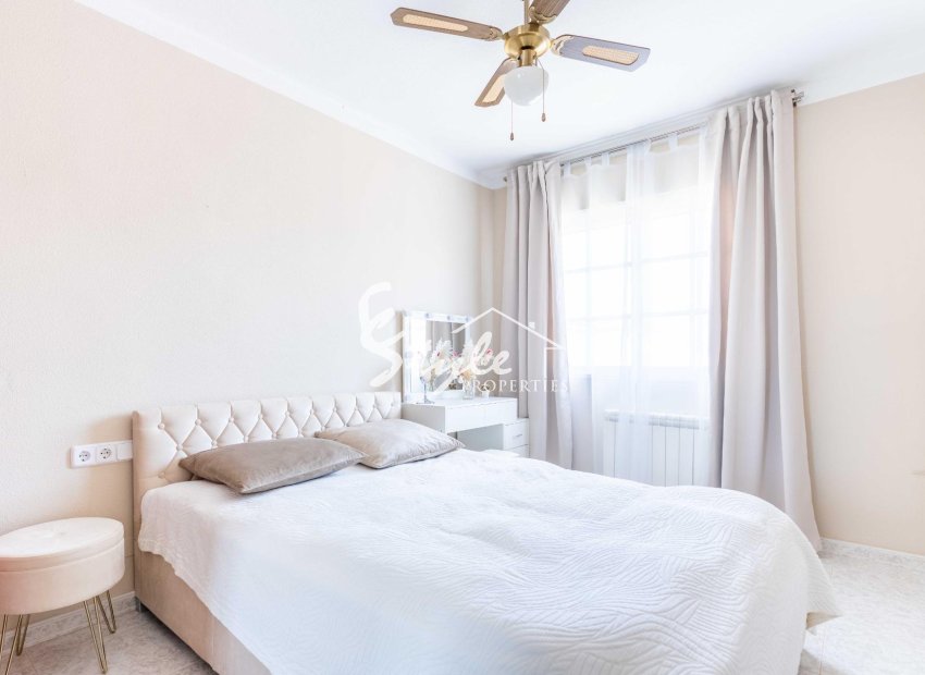 Reventa - Villa - Orihuela Costa  - Punta Prima