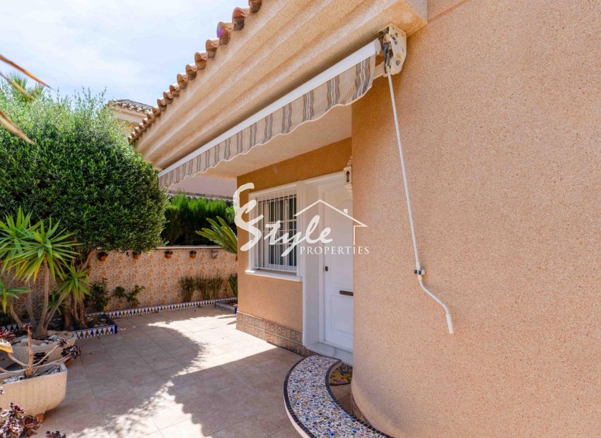 Reventa - Villa - Orihuela Costa  - Punta Prima