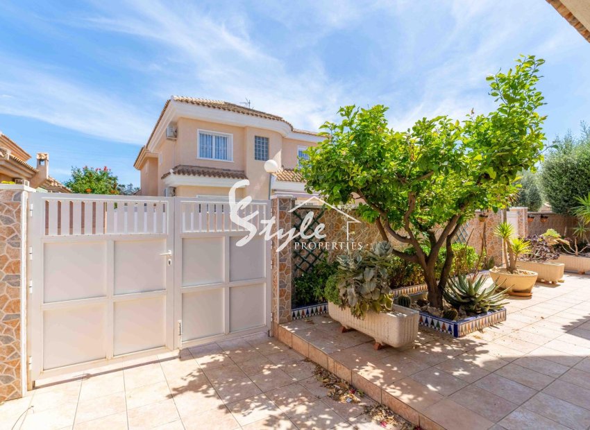Reventa - Villa - Orihuela Costa  - Punta Prima