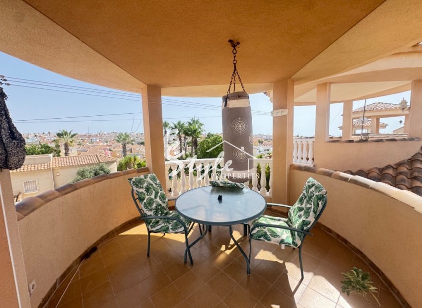 Reventa - Villa - Orihuela Costa  - Villamartin