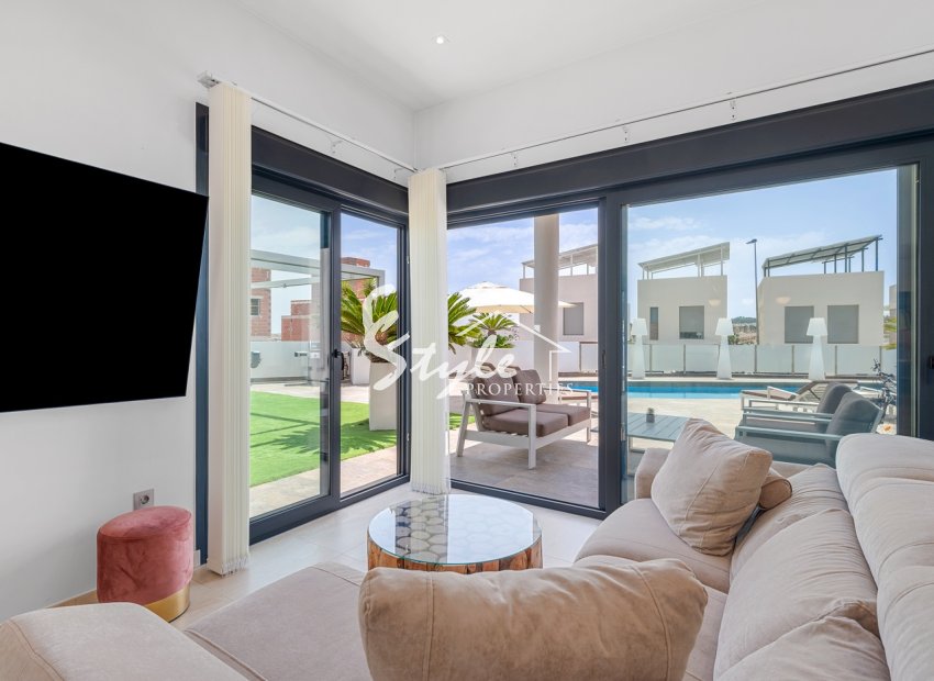 Reventa - Villa - Orihuela Costa  - Villamartin