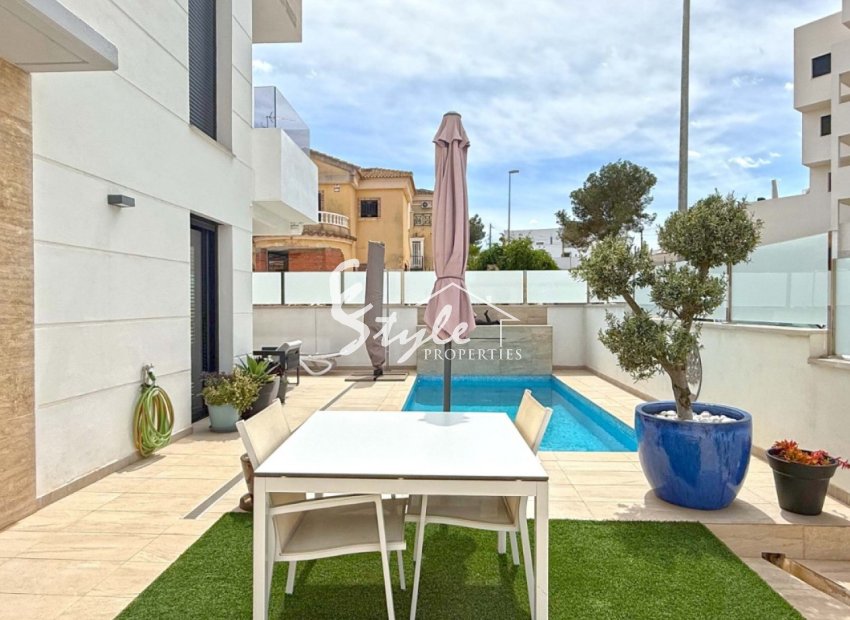 Reventa - Villa - Orihuela-Costa - Villamartin