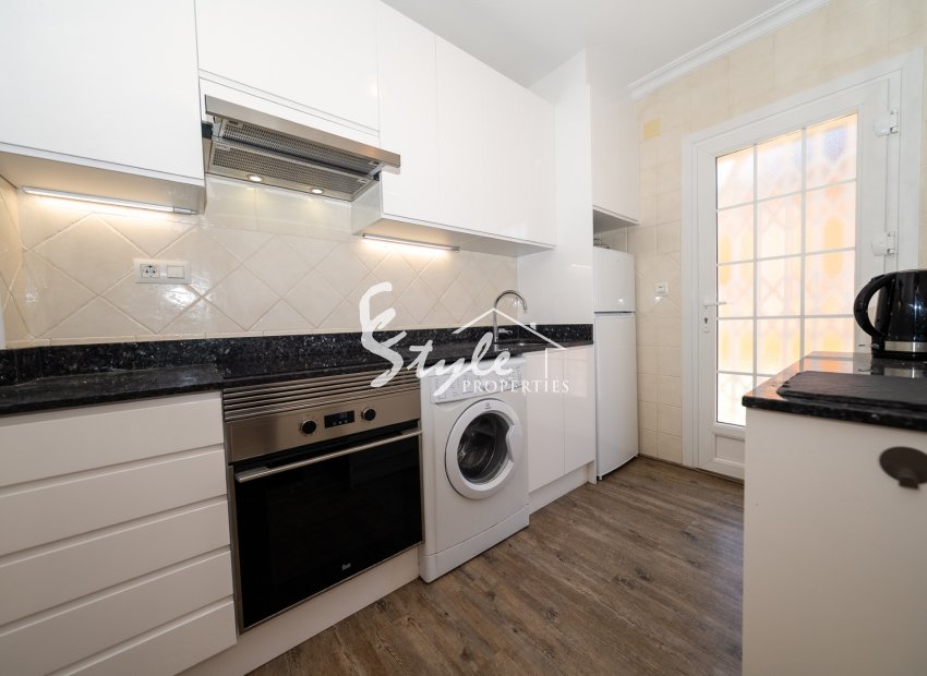 Reventa - Villa - Playa Flamenca - Sportcentre