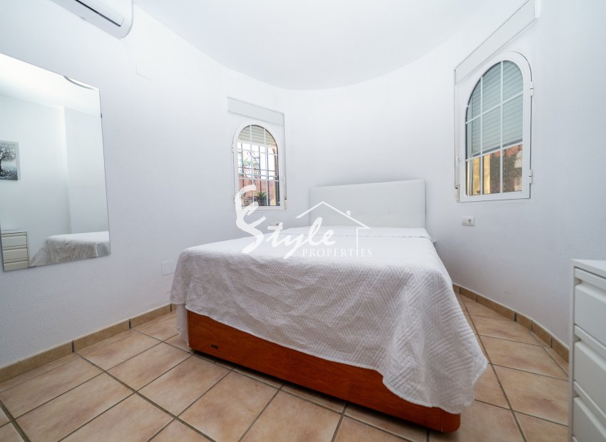 Reventa - Villa - Playa Flamenca - Sportcentre