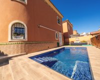 Reventa - Villa - Playa Flamenca - Sportcentre