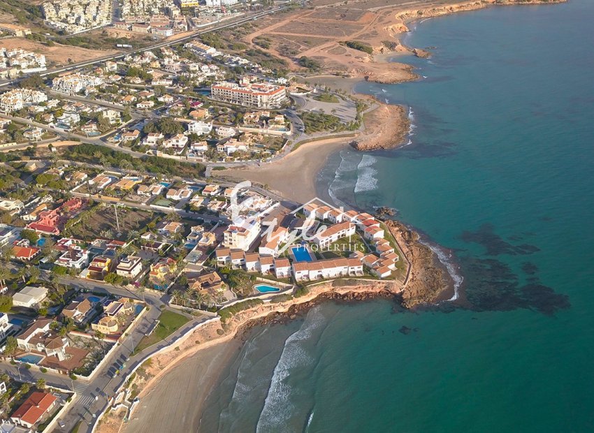 Reventa - Villa - Playa Flamenca - Sportcentre