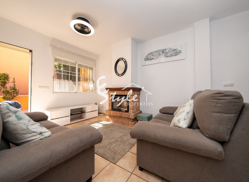 Reventa - Villa - Playa Flamenca - Sportcentre