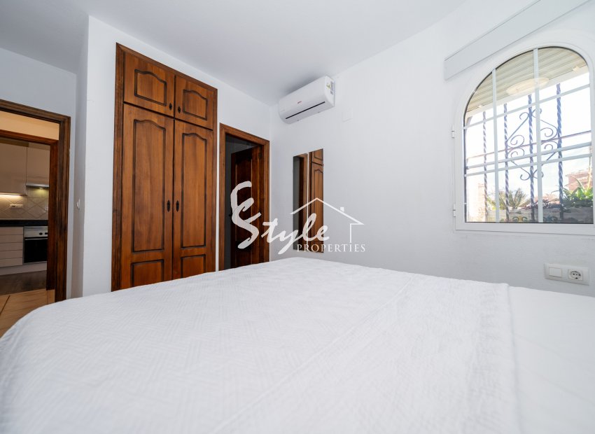 Reventa - Villa - Playa Flamenca - Sportcentre