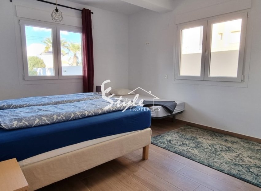 Reventa - Villa - Playa Flamenca