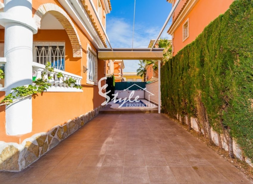 Reventa - Villa - Playa Flamenca