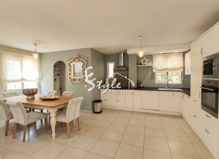 Reventa - Villa - Playa Flamenca