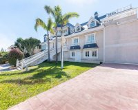 Reventa - Villa - Playa San Juan