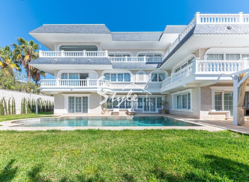 Reventa - Villa - Playa San Juan