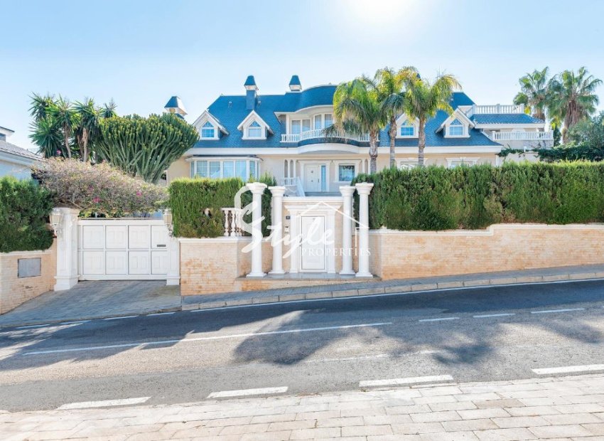 Reventa - Villa - Playa San Juan