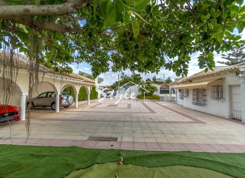 Reventa - Villa - Punta Prima