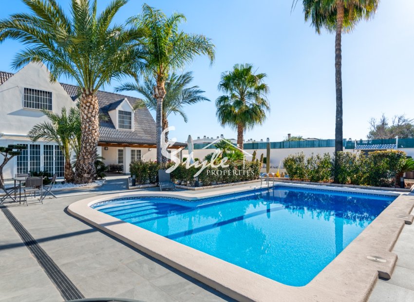 Reventa - Villa - San Juan Alicante - Frank Espinós