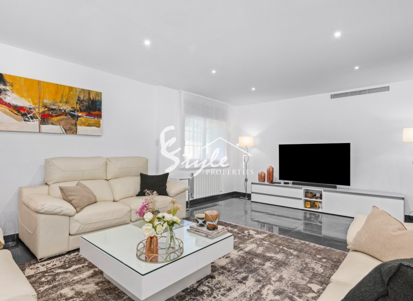 Reventa - Villa - San Juan Alicante - Frank Espinós