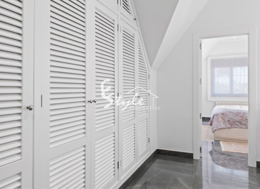 Reventa - Villa - San Juan Alicante - Frank Espinós