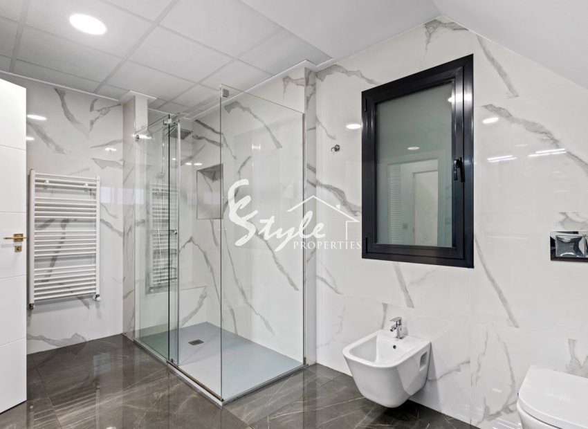 Reventa - Villa - San Juan Alicante - Frank Espinós