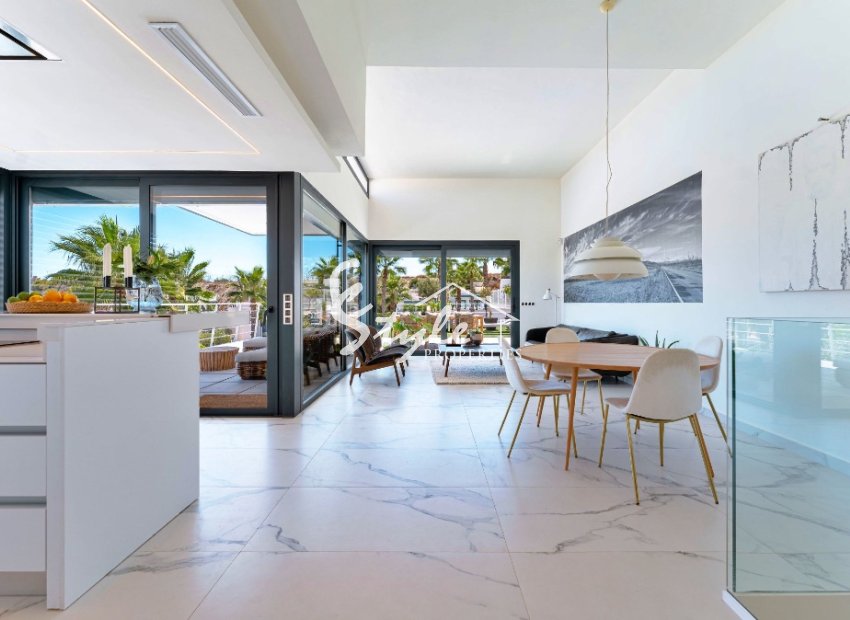 Reventa - Villa - San Miguel De Salinas