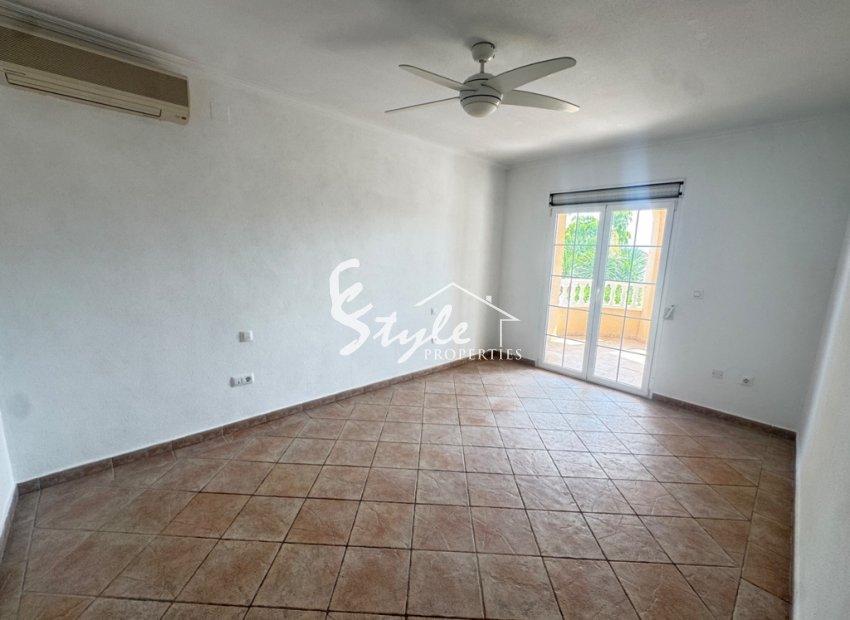 Reventa - Villa - San Miguel - San Miguel De Salinas