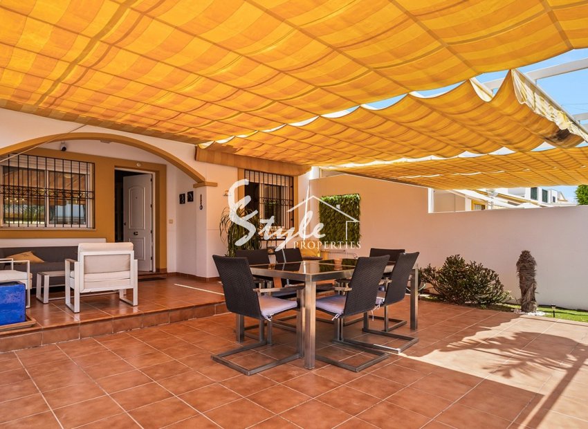 Reventa - Villa - Torre de La Horadada - Pueblo Latino