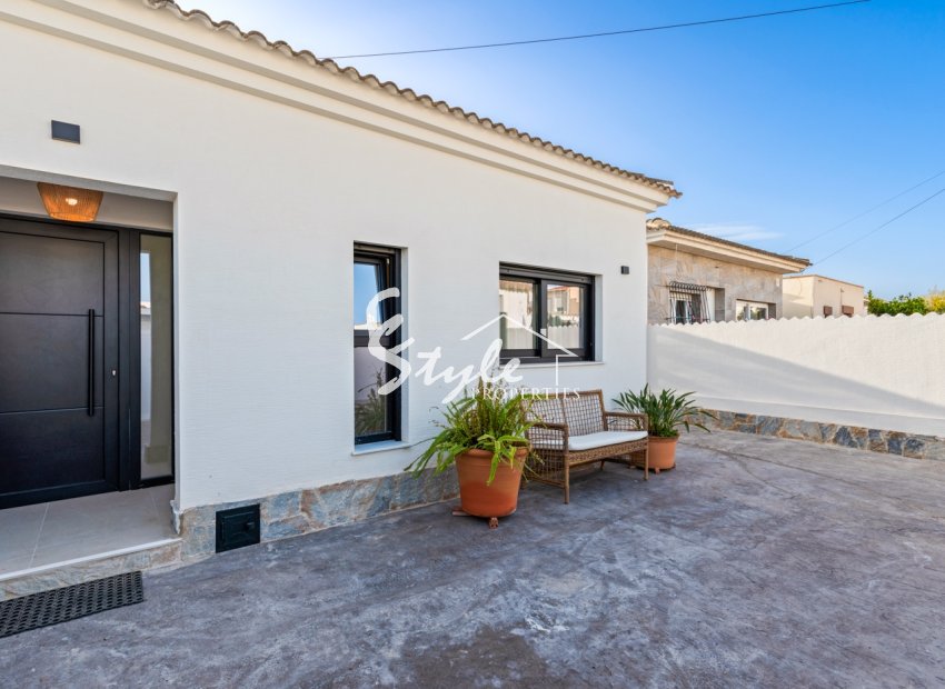 Reventa - Villa - Torrevieja  - El Chaparal