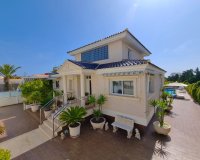 Reventa - Villa - Torrevieja - La Mata