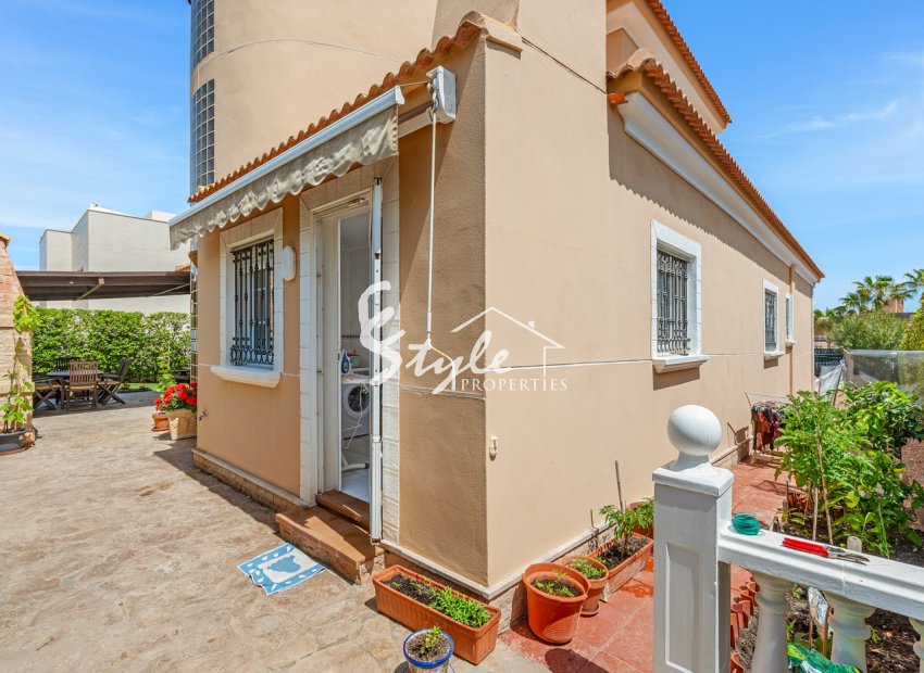 Reventa - Villa - Torrevieja - La Mata