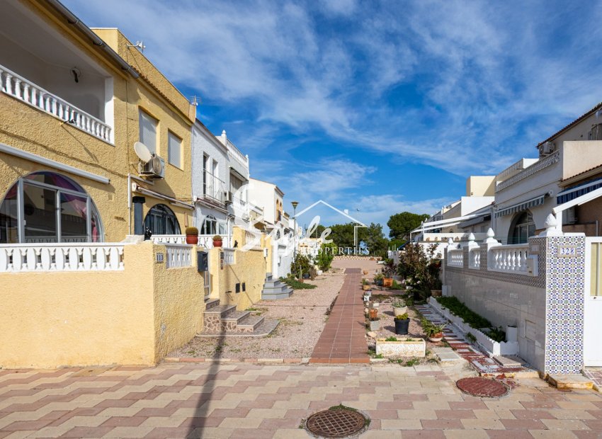 Reventa - Villa - Torrevieja  - La Siesta