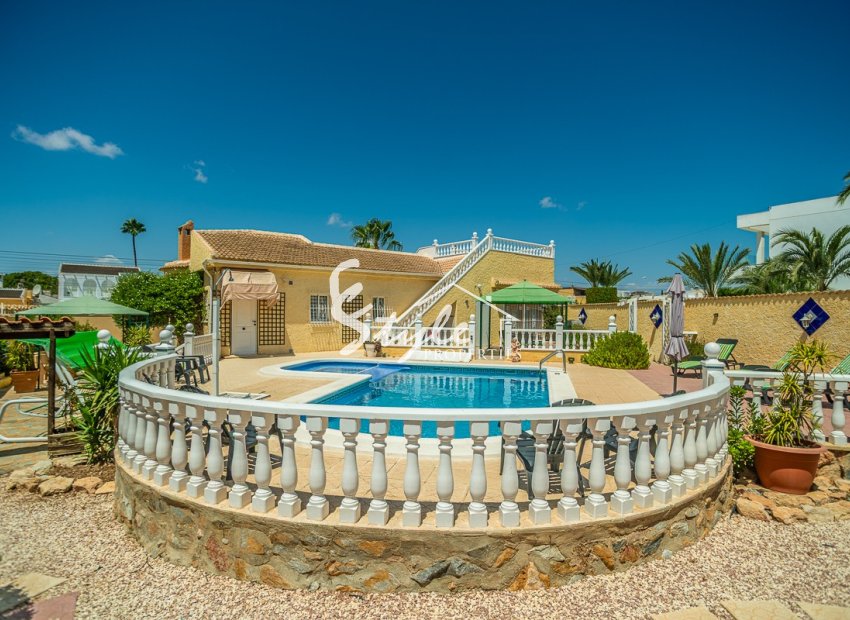 Reventa - Villa - Torrevieja  - La Siesta