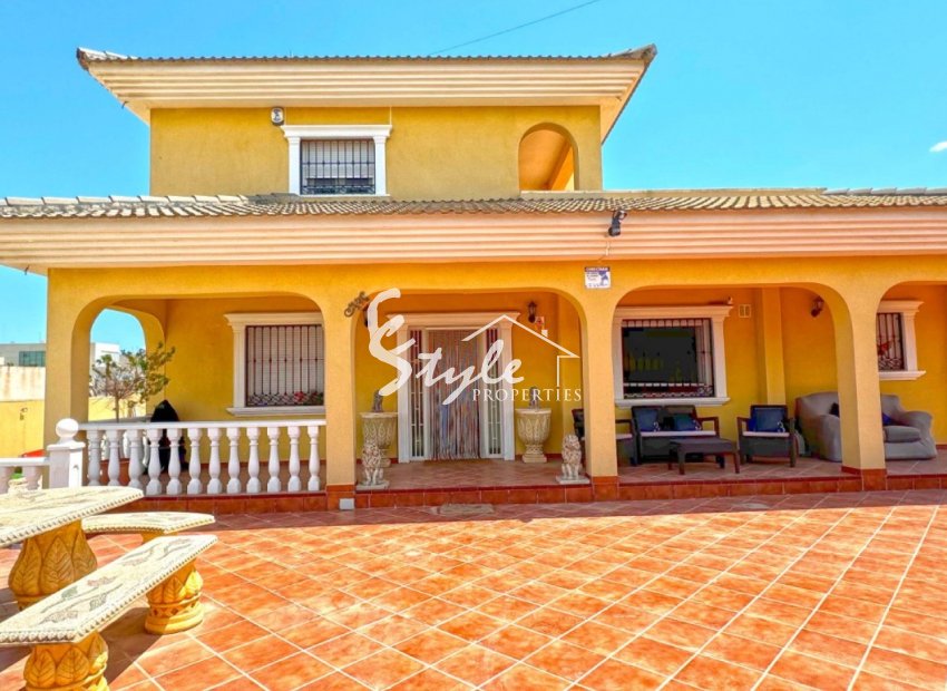 Reventa - Villa - Torrevieja  - Los Balcones