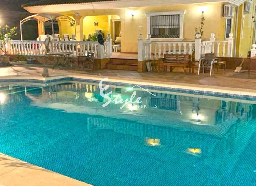 Reventa - Villa - Torrevieja  - Los Balcones