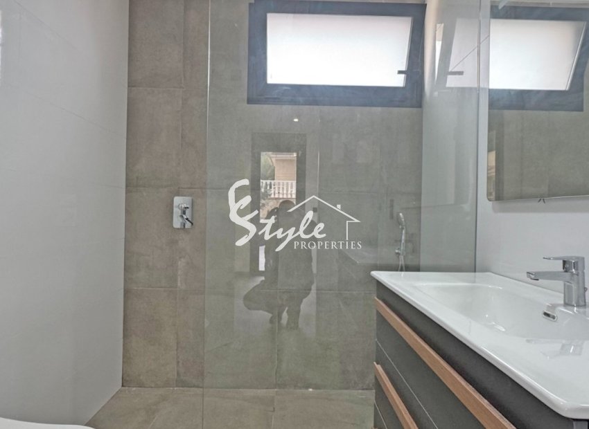 Reventa - Villa - Torrevieja  - Los Balcones