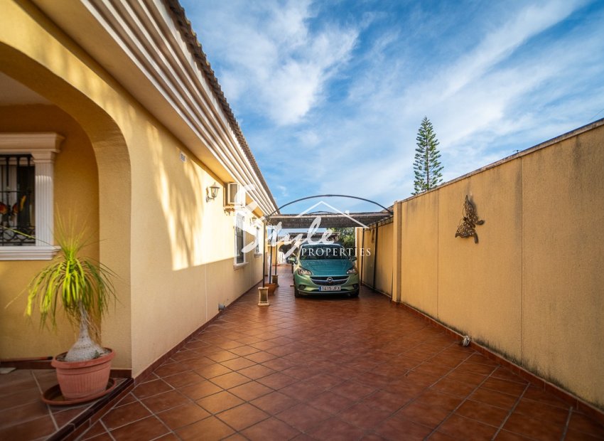 Reventa - Villa - Torrevieja - Los Balcones