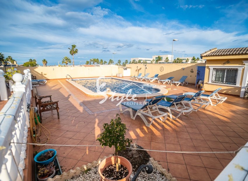 Reventa - Villa - Torrevieja - Los Balcones