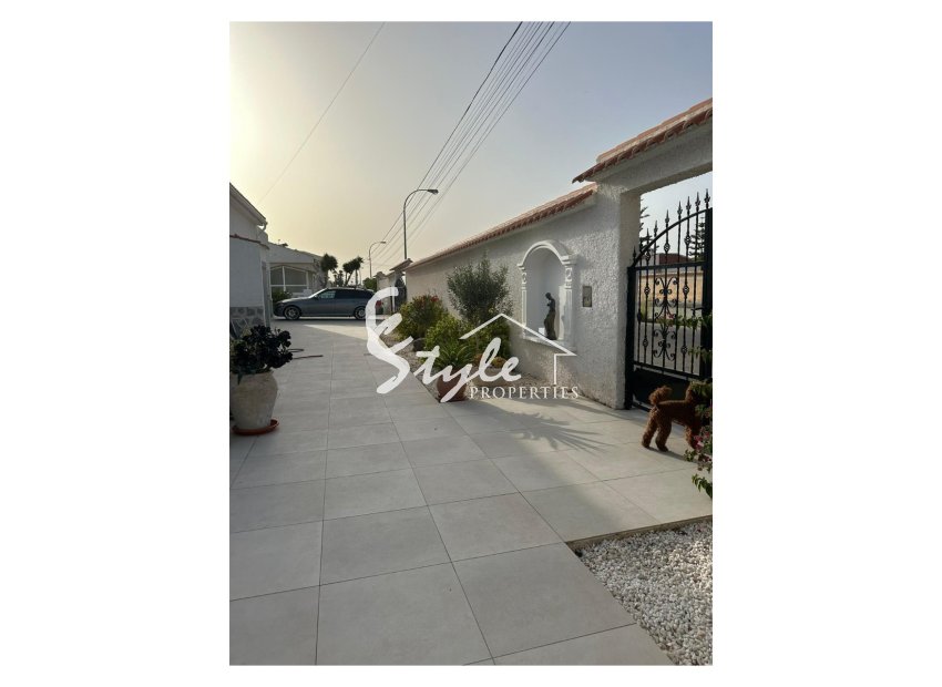 Reventa - Villa - Torrevieja  - San luis