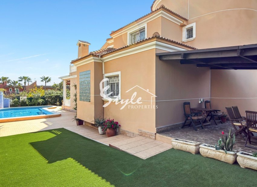 Reventa - Villa - Torrevieja - Torrelamata - La Mata