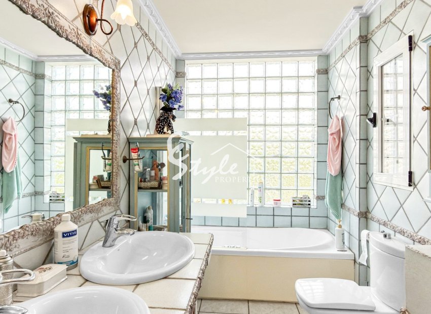 Reventa - Villa - Torrevieja - Torrelamata - La Mata