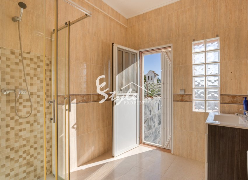 Reventa - Villa - Torrevieja  - Urbanización San Luis
