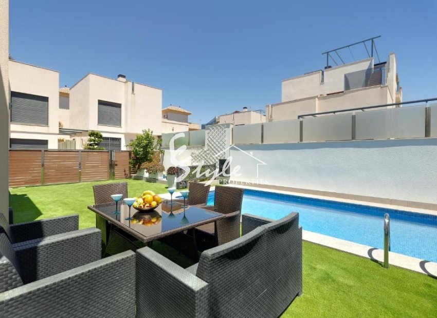 Reventa - Villa - Torrevieja