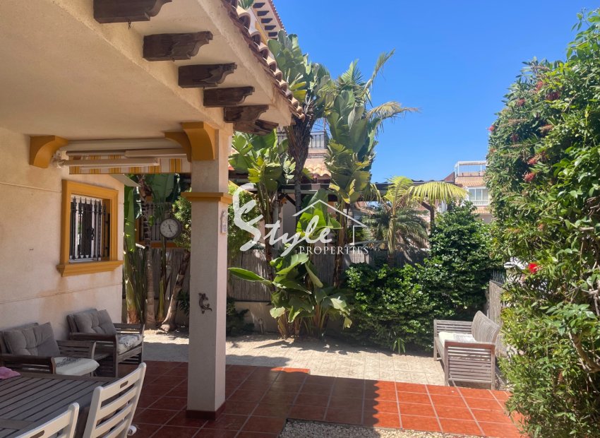 Reventa - Villa - Villamartín - La Regia