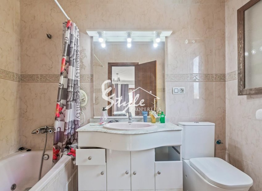 Reventa - Villa - Villamartin - Res. Las Filipinas