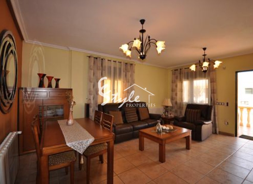 Reventa - Villa - Villamartín - Villamartin