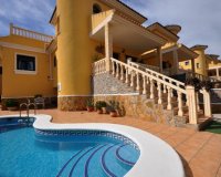 Reventa - Villa - Villamartín - Villamartin