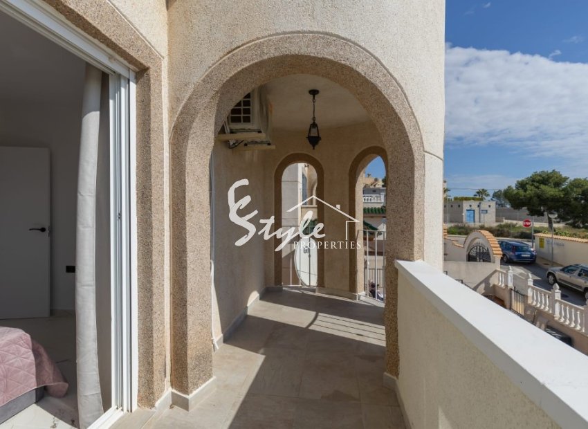 Reventa - Villa - Villamartín - Villamartin