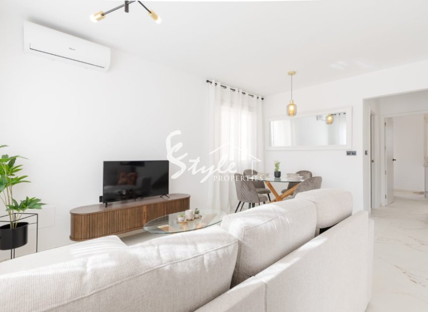 Reventa - Villa - Villamartín - Villamartin